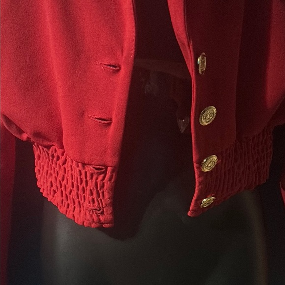 Red Fitted Blazer with Lapel Collar - Picture 3 of 4